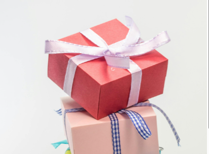 Cum sa gasesti cadoul perfect, asculta si ia notite